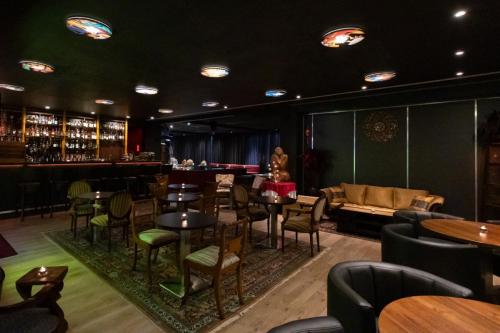 Moe Greene Bar Berlin